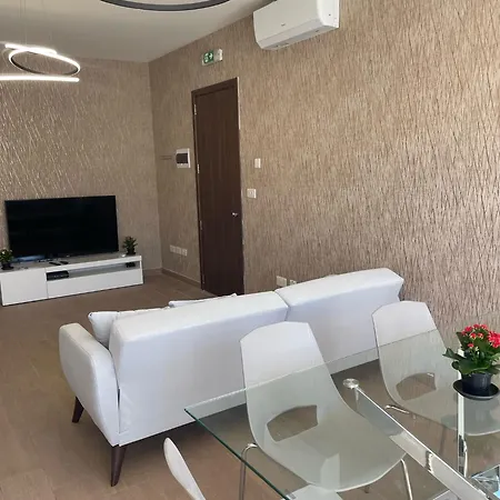 Wonderful Three Bedroom Apartman *
