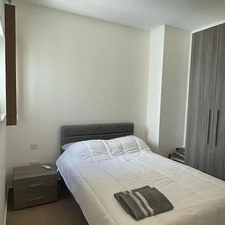 شقة Wonderful Three Bedroom San Ġwann